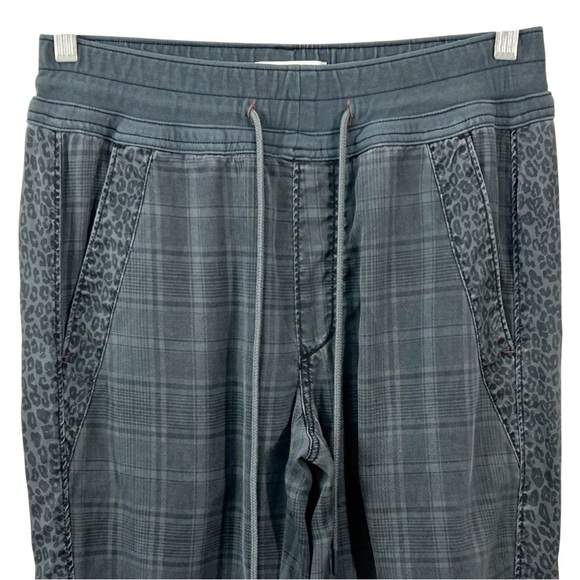 Anthropologie Gray and Black Joggers for Effortless Style - Picture 3 of 9